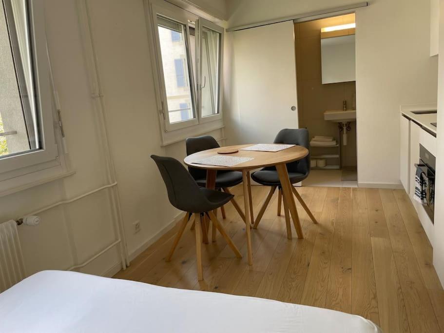 Studio Proche De La Gare ! Appartement Lausanne Buitenkant foto
