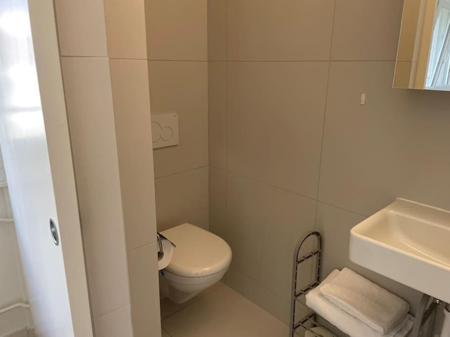 Studio Proche De La Gare ! Appartement Lausanne Buitenkant foto