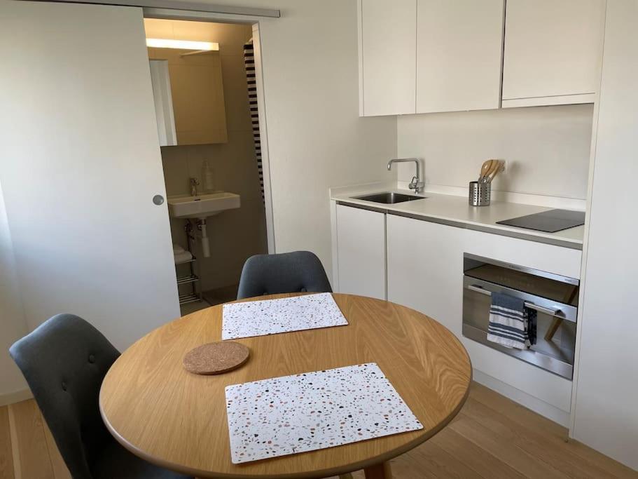Studio Proche De La Gare ! Appartement Lausanne Buitenkant foto